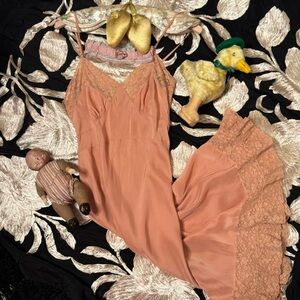 Vintage 1930s 40s Ro Jene rare color peachy beige nude bias cut slip dress
